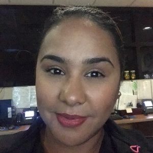 Meet your Posher, Denise